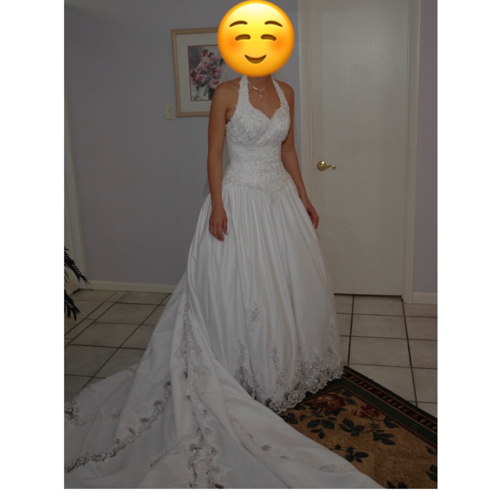 David’s Bridal wedding gown